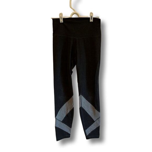 Old Navy Active Leggings - Picture 2 of 8